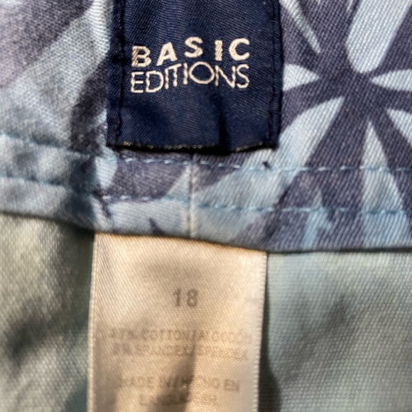 Basic Editions Blue Floral Pants - Picture 4 of 6